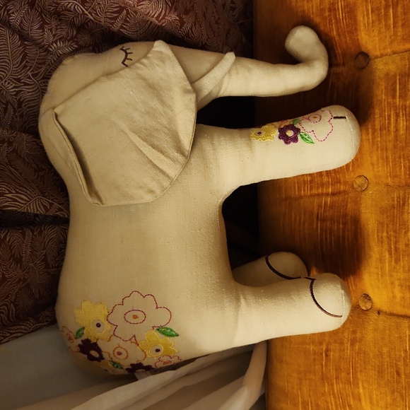 Elephant - Picture 3 of 5